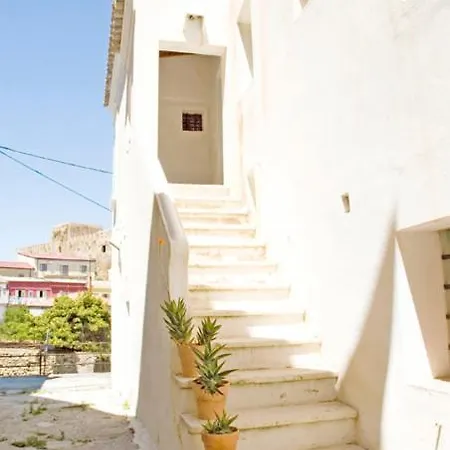 Nyaraló Borgo Petelia, Casa Chiarotti, Antica Casa Con Scala Esterna