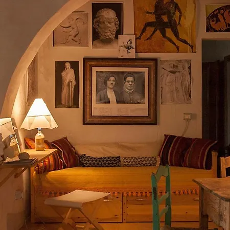 Borgo Petelia, Casa Chiarotti, Antica Casa Con Scala Esterna Nyaraló Strongoli