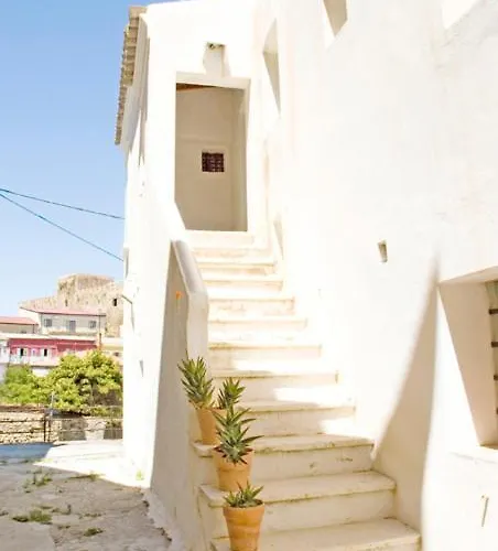 Nyaraló Borgo Petelia, Casa Chiarotti, Antica Casa Con Scala Esterna